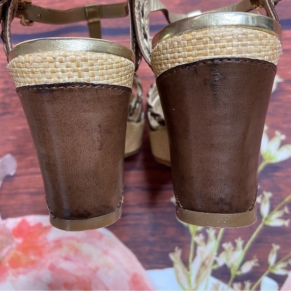 CROWN VINTAGE Brown And Gold Platform Wedge Shoes 7M - Picture 4 of 7